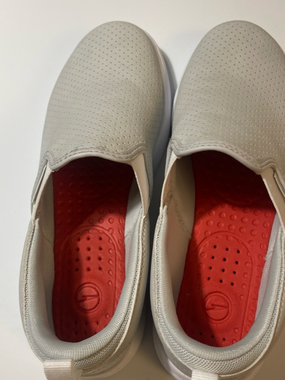 Speedo White Slip-On Water Sneakers with Red Insoles